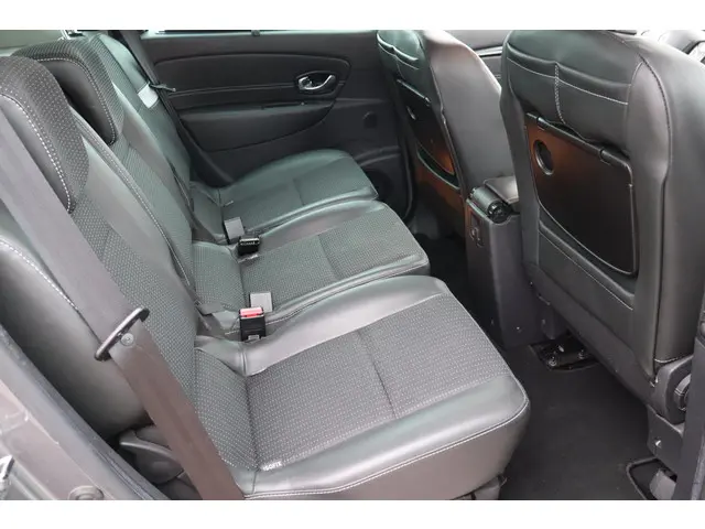 Renault Scénic 1.5 dCi Bose 2012 Diesel 16