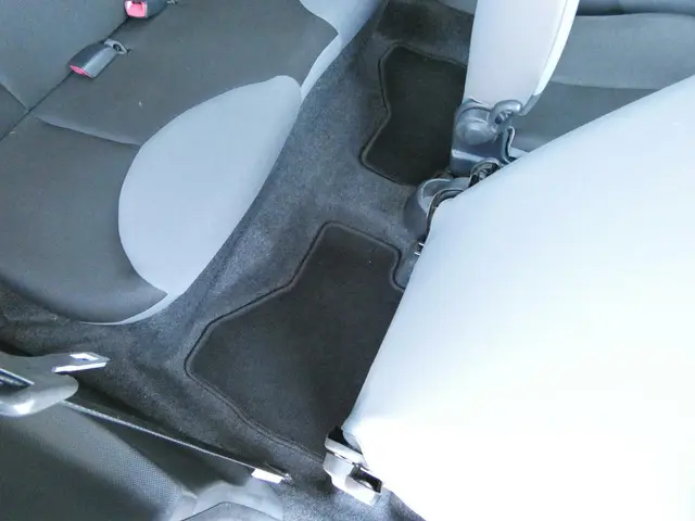 Peugeot 107 HELAAS VERKOCHT!!! 2013 Benzine 23