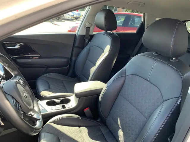 Kia Niro 1.6 GDi PHEV DynamicLine 2020 Hybride Benzine 17