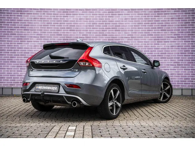 Volvo V40 2