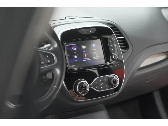 Renault Captur TCe 150 EDC Intens 2019 Benzine 57