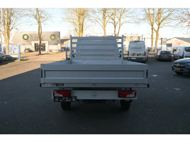 Mercedes-Benz Sprinter 319 CDI L3 RWD 2023 Diesel 9