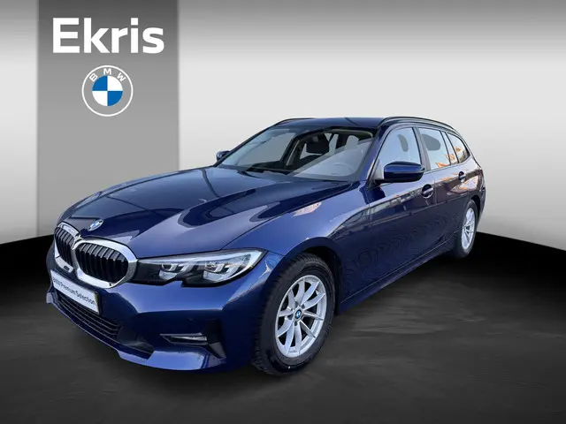 BMW 3 Serie Touring 320i Executive Edition 2020 Benzine