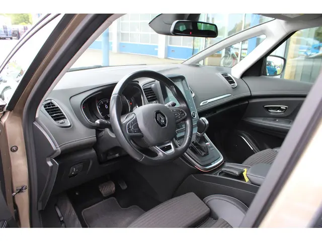Renault Grand Scénic 1.3 TCe Bose 2018 Benzine 8