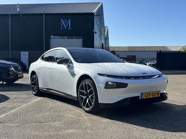 XPENG P7 AWD Performance 86 kWh 2025 Elektrisch 3