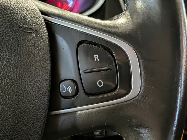 Renault Clio Estate 0.9 TCe Intens 2017 Benzine 12