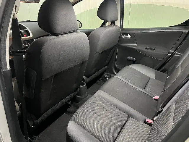 Peugeot 207 1.4 VTi Access 2012 Benzine 7