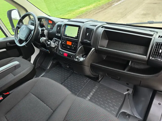 Peugeot Boxer 2.2 BlueHDi L2 H2 3.5T 2023 Diesel 12