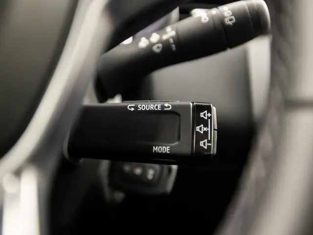 Renault Clio 1.0 TCe 90 Equilibre Sport 2022 Benzine 22