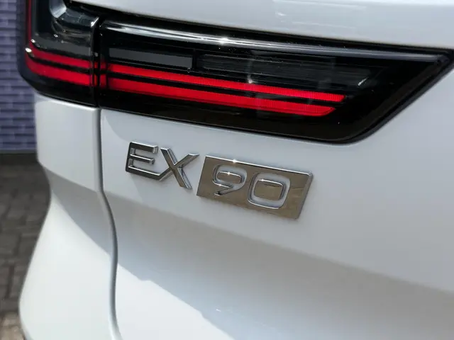Volvo EX90 Single Motor Plus 7p. 104 kWh 2025 Elektrisch 17
