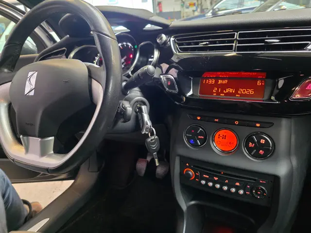 Citroën DS3 1.2 VTi Chic 2013 Benzine 10
