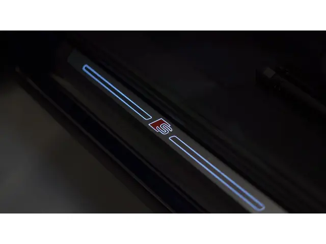 Audi Q3 45 TFSI e S line 2022 Hybride Benzine 26