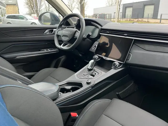 Lynk & Co 01 Plug-in Hybride 2022 Hybride Benzine 7