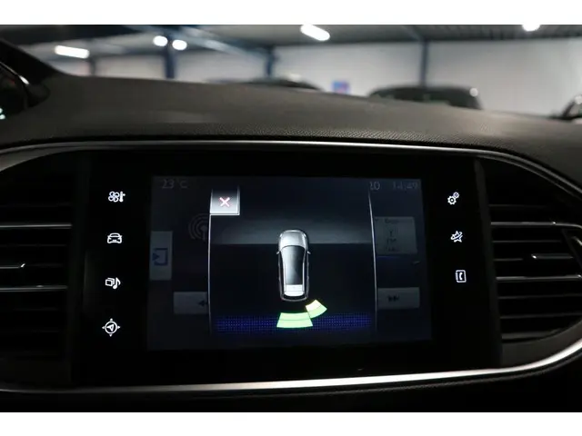 Peugeot 308 SW 1.2 e- PANO + NAV + CAM + TREKHAAK ! ! ! 2014 Benzine 8