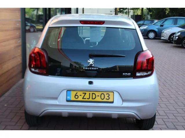 Peugeot 108 1.0 VTi Active Automaat 2015 Benzine 4