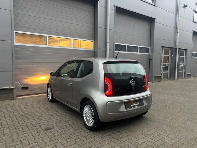 Volkswagen up! 1.0 high up! BlueMotion 2014 Benzine 5