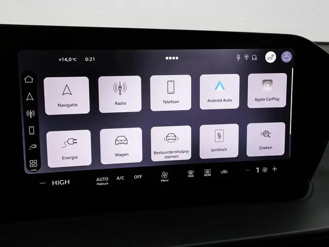 Audi Q3 1.5 200kW e-hybrid Pro line 272 PK 2026 Benzine 31