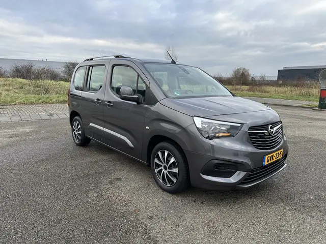 Opel Combo life 1.2 Turbo L1H1 Edition 2018 Benzine 7