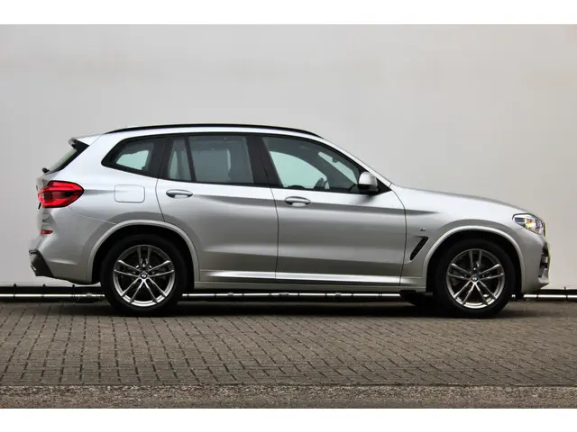 BMW X3 xDrive20i 2019 Benzine 3