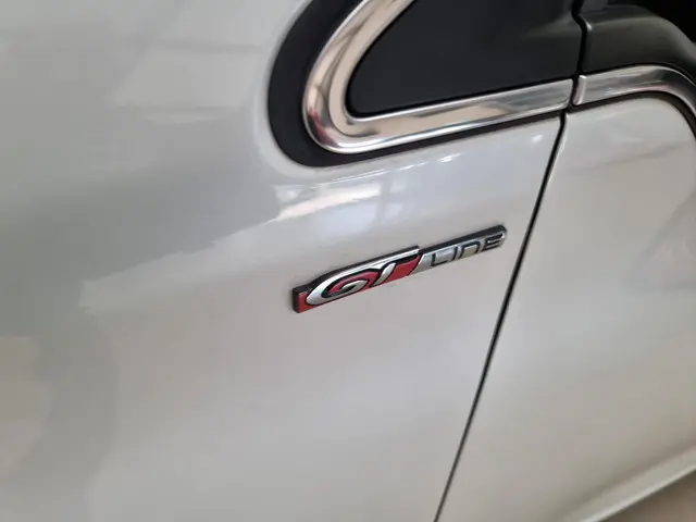 Peugeot 208 1.2 PureTech GT-Line 2019 Benzine 22