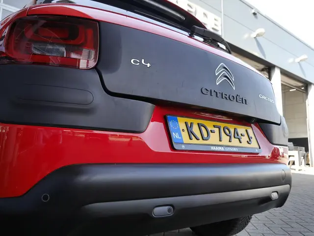 Citroën C4 Cactus 1.2 PureTech Feel 2015 Benzine 33