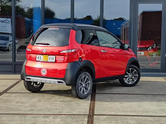 Aixam Crossline Brommobiel 2018 Diesel 2