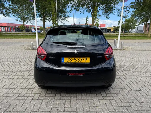 Peugeot 208 1.2 PureTech Blue Lease 2016 Benzine 8