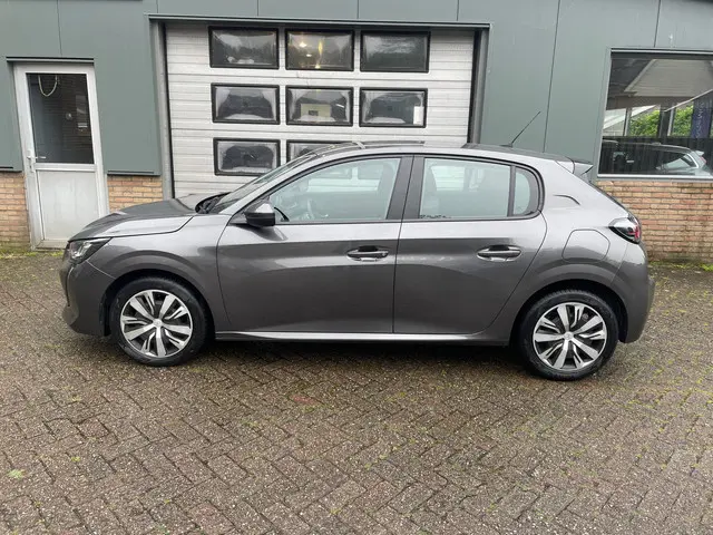 Peugeot 208 2