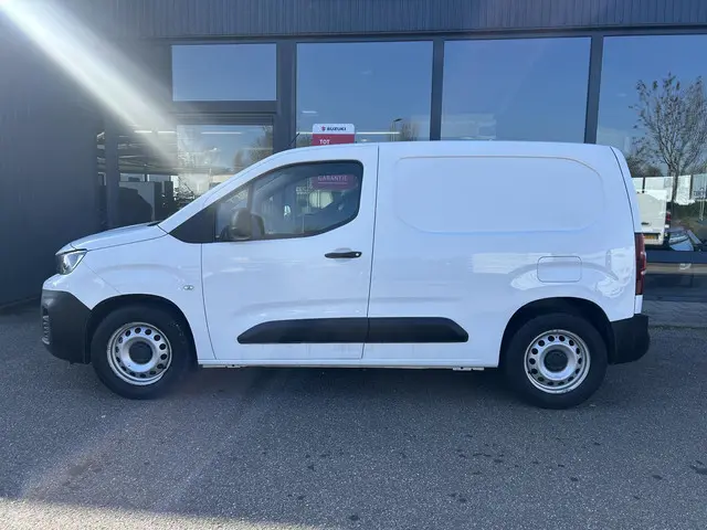 Peugeot e-Partner Pro 50 kWh 2022 Elektrisch 3
