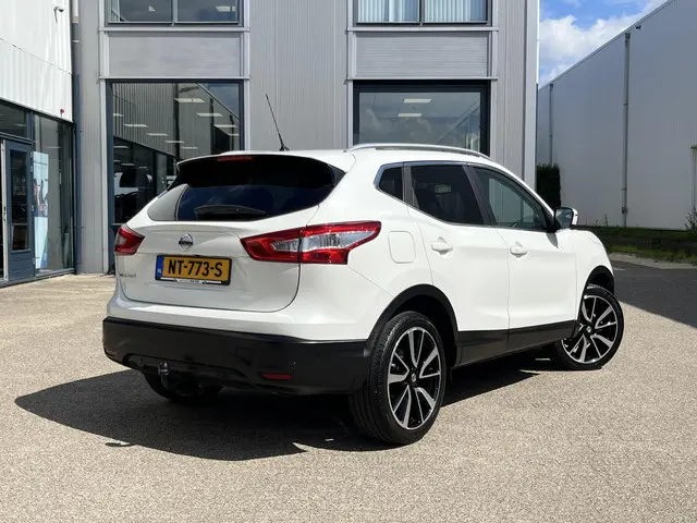 Nissan QASHQAI 1.2 Tekna 2017 Benzine 2