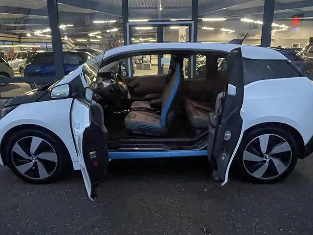 BMW i3 Basis 94Ah 33 kWh 2017 Elektrisch 6
