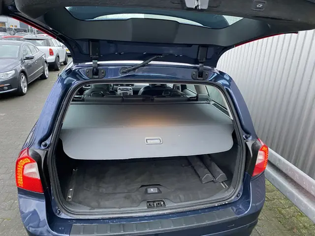 Volvo V70 1.6 T4 Limited Edition 2012 Benzine 13