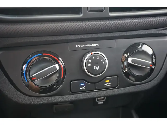 Hyundai i10 1.0 Comfort 2020 Benzine 13