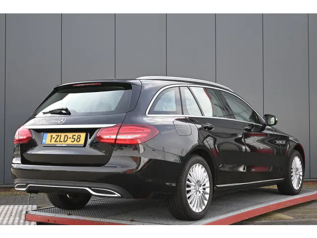 Mercedes-Benz C-Klasse Estate 180 Ambition 2015 Benzine 2