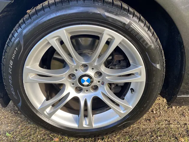 BMW 5 Serie Touring 520i 2013 Benzine 7