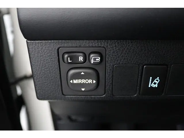 Toyota RAV4 2.5 Hybrid Energy Plus 2019 Hybride Benzine 30