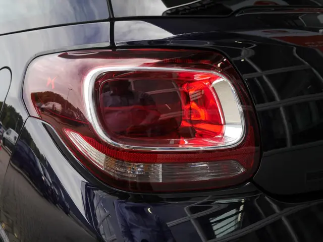 DS DS 3 1.2 PureTech So Chic 2017 Benzine 37