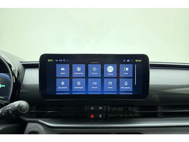 Fiat 600e Abarth Scorpionissima 54 kWh 2026 Elektrisch 37