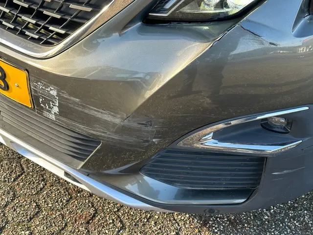 Peugeot 3008 1.2 PureTech GT Line 2017 Benzine 16