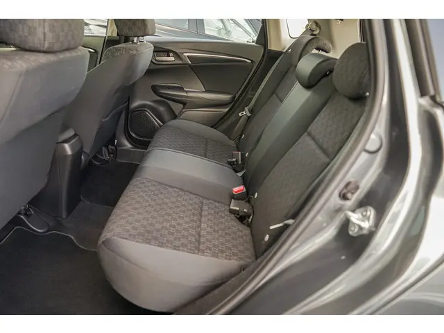 Honda Jazz 1.3i VTEC COMFORT 2018 Benzine 28