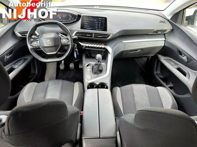 Peugeot 3008 1.2 PureTech Allure 2019 Benzine 10