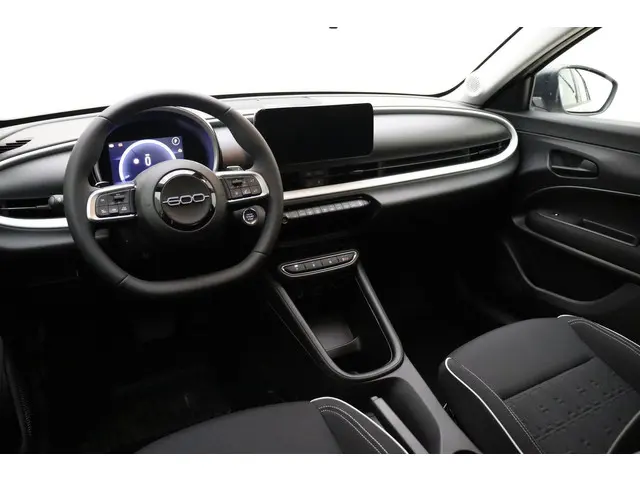 Fiat 600 1.2 Hybrid Urban 2025 Hybride Benzine 7