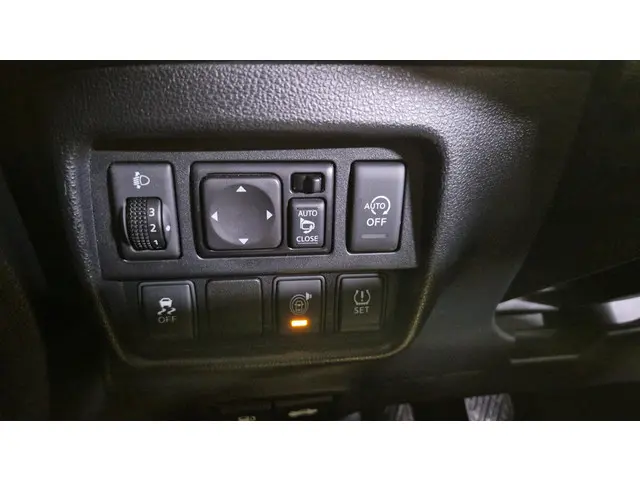 Nissan Juke 1.2 DIG-T Connect Edition 2015 Benzine 17