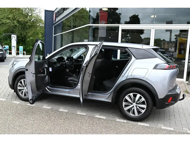 Peugeot 2008 1.2 PureTech Active 2020 Benzine 14