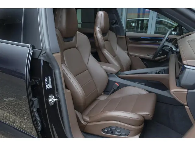 Porsche Macan 4 388pk 100kWh 2024 Elektrisch 12