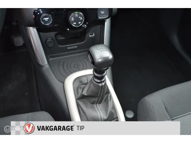 Citroën C3 Aircross 1.2 PureTech S&S Shine 2018 Benzine 22