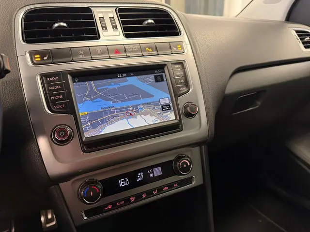 Volkswagen Polo 1.2 TSI Highline 2016 Benzine 10