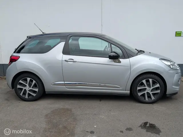 Citroën DS3 1.2 VTi So Chic 2013 Benzine 19