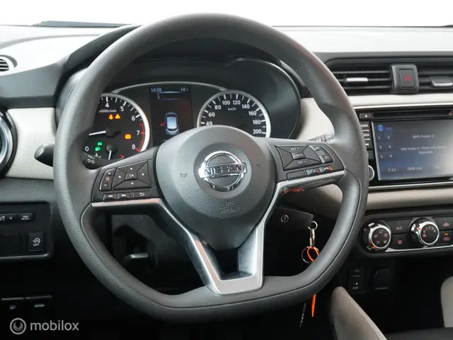 Nissan Micra 0.9 IG-T N-Connecta 2019 Benzine 11
