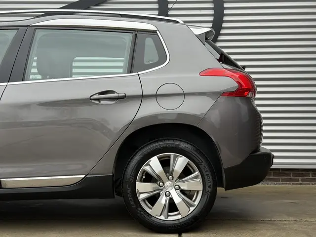 Peugeot 2008 1.2 VTi Allure 2014 Benzine 10